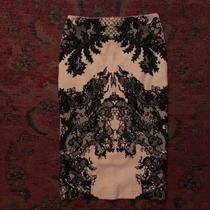 Alexander McQueen women’s pencil skirt size small